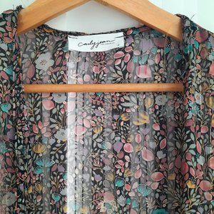 Carly Jean Floral Sheer Kimono Size Small